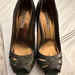 Charles David Green Peep Toe Heels